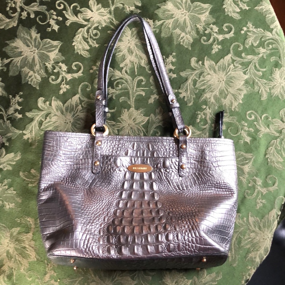 Metallic silver Brahmin bag w/ matching wallet